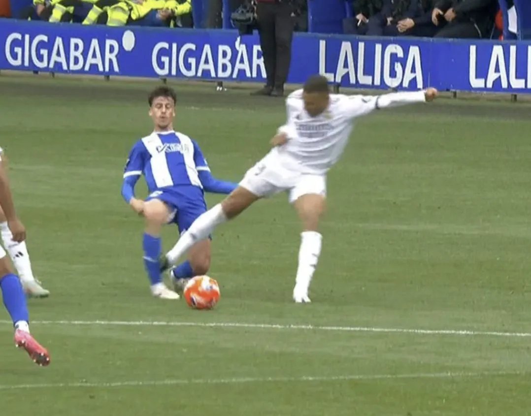 九游娱乐|Karsa焦点对战，姆巴佩与90激战拜仁分钟，表现优异胜负难料！的简单介绍